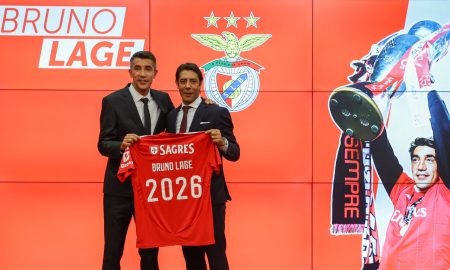 Bruno Lage ao lado presidente Rui Costa. (Foto: Divulgação/Benfica)