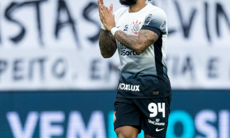 Memphis Depay estreia no Corinthias em vitória contra o Atlético-GO (Foto: Rodrigo Coca/ Corinthians)