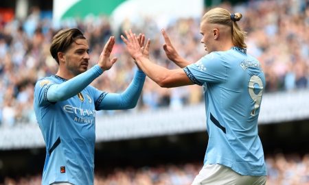 Haaland e Jack Grealish. (Foto: Naomi Baker/Getty Images)