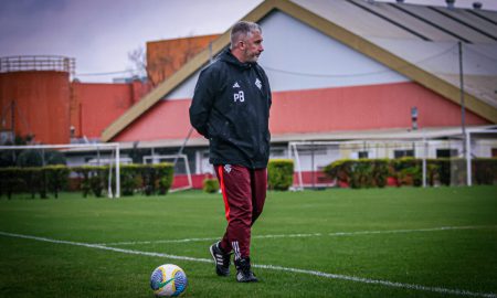 Pablo Fernandez, que comandava a categoria Sub-20 do Colorado, assume a vaga de auxiliar técnico fixo (Foto: Ricardo Duarte/ SC Internacional)