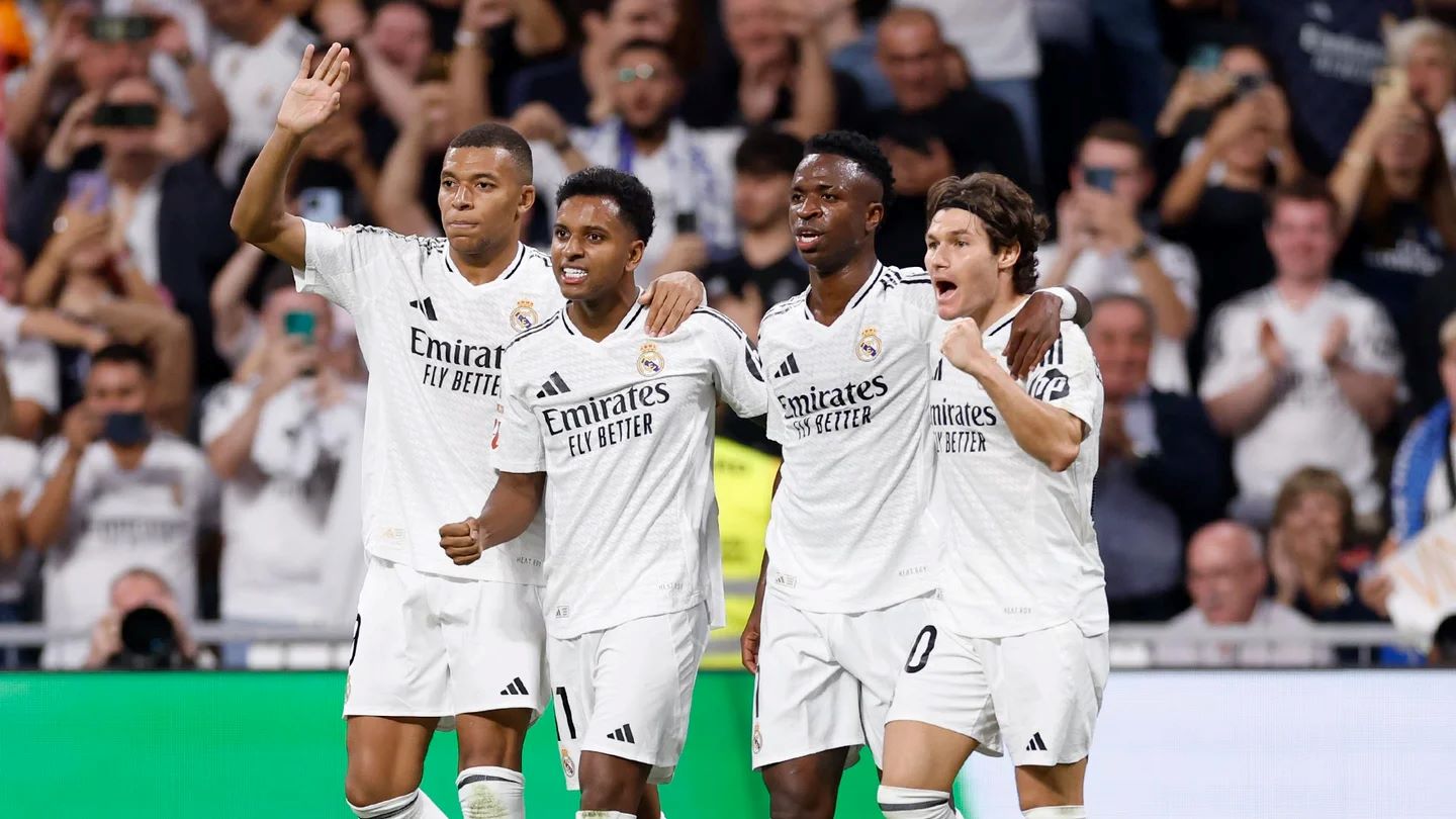 Real Madrid comemorando. (Foto: Divulgação/Real Madrid)