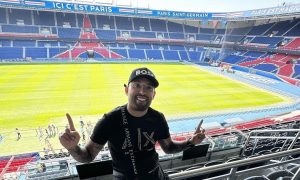 Renan no estádio do PSG (Foto: Arquivo pessoal)