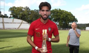 Corinthians acerta a contratação de meia ex-Wolfsburg para a equipe sub-20, diz jornalista. (Foto: arquivo pessoal/instagram jessecosta10)