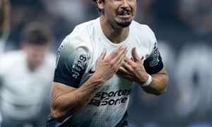 André Ramalho celebra gol e classificação na Copa do Brasil: 'Corinthians é isso ai'. (Foto: Rodrigo Coca/Agência Corinthians).