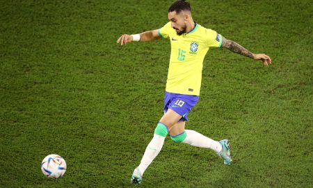 Alex Telles atuando pela Seleção Brasileira (Photo by Robert Cianflone/Getty Images)