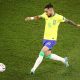 Alex Telles atuando pela Seleção Brasileira (Photo by Robert Cianflone/Getty Images)