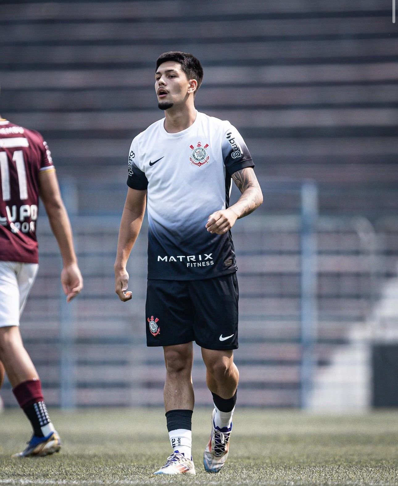 Miguel Nassif celebra grande atuação e classificação no Paulista sub-20. (Foto: Divulgação/Corinthians)