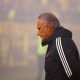 Tite na beira do campo da partida entre Flamengo e Peñarol (Foto: Ernesto Ryan/Getty Images)