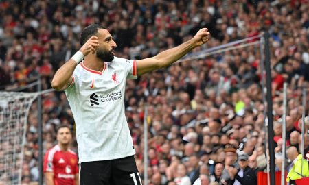 Salah marca e dá duas assistências em massacre do Liverpool em Old Trafford