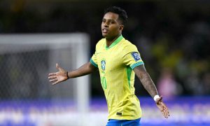 Rodrygo marcou o gol da vitória do Brasil (Foto: MAURO PIMENTEL/AFP via Getty Images)