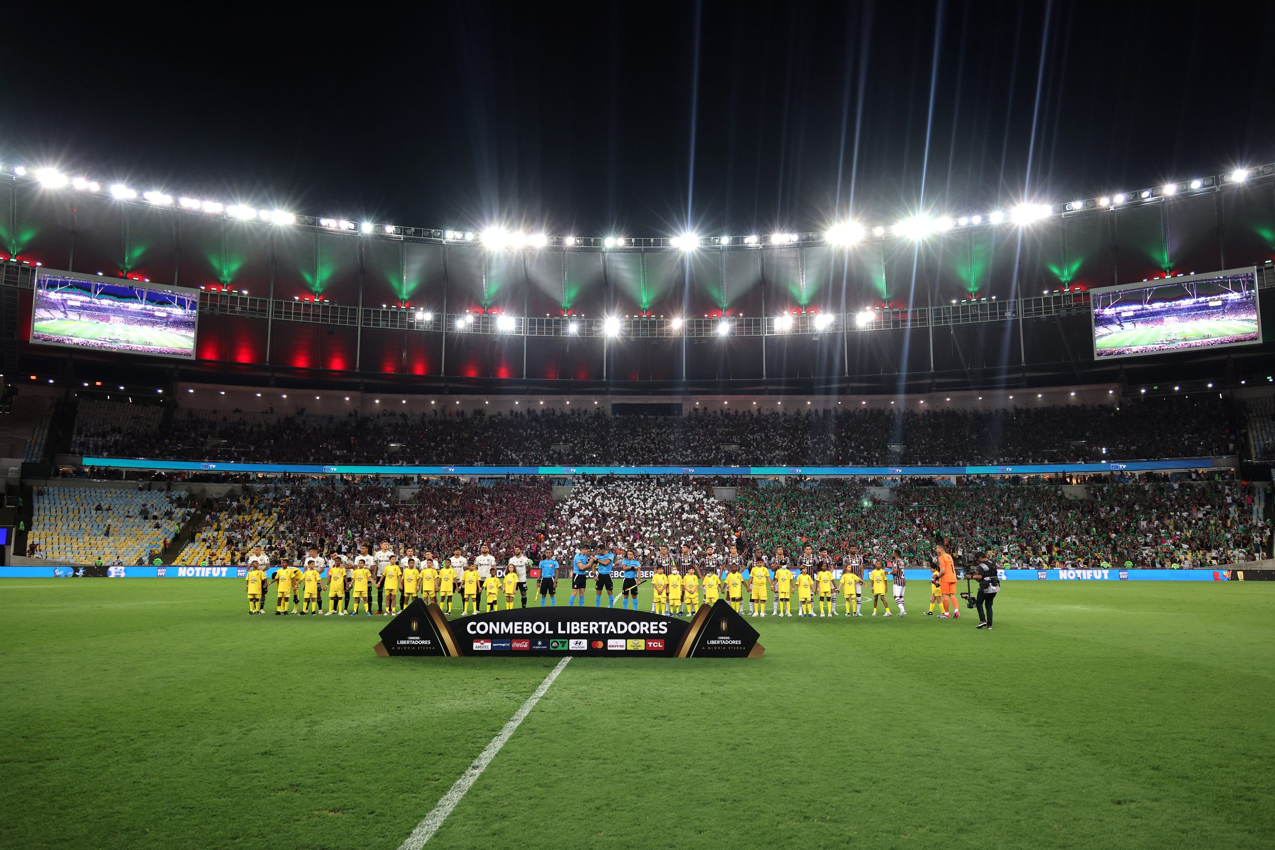 Ed Sheeran assiste Fluminense no maracanã (Foto: Wagner Meier/Getty Images)