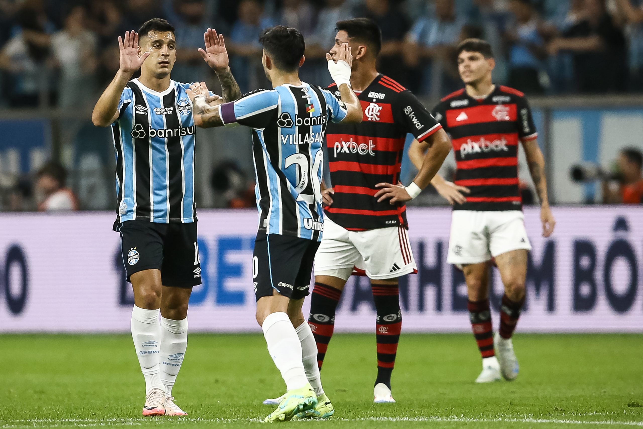 Grêmio conseguiu importante vitória (Foto: Pedro H. Tesch/Getty Images)