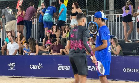 Mola de azul e Antomi de preto e rosa (Foto: @workaholicris)