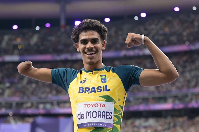 Thomaz Ruan quebra recorde da temporada e conquista bronze nos 400m T47 (Foto: Douglas Magno/CPB)