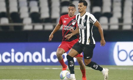 Danilo Barbosa e Christian. (Foto: Vitor Silva/Botafogo)