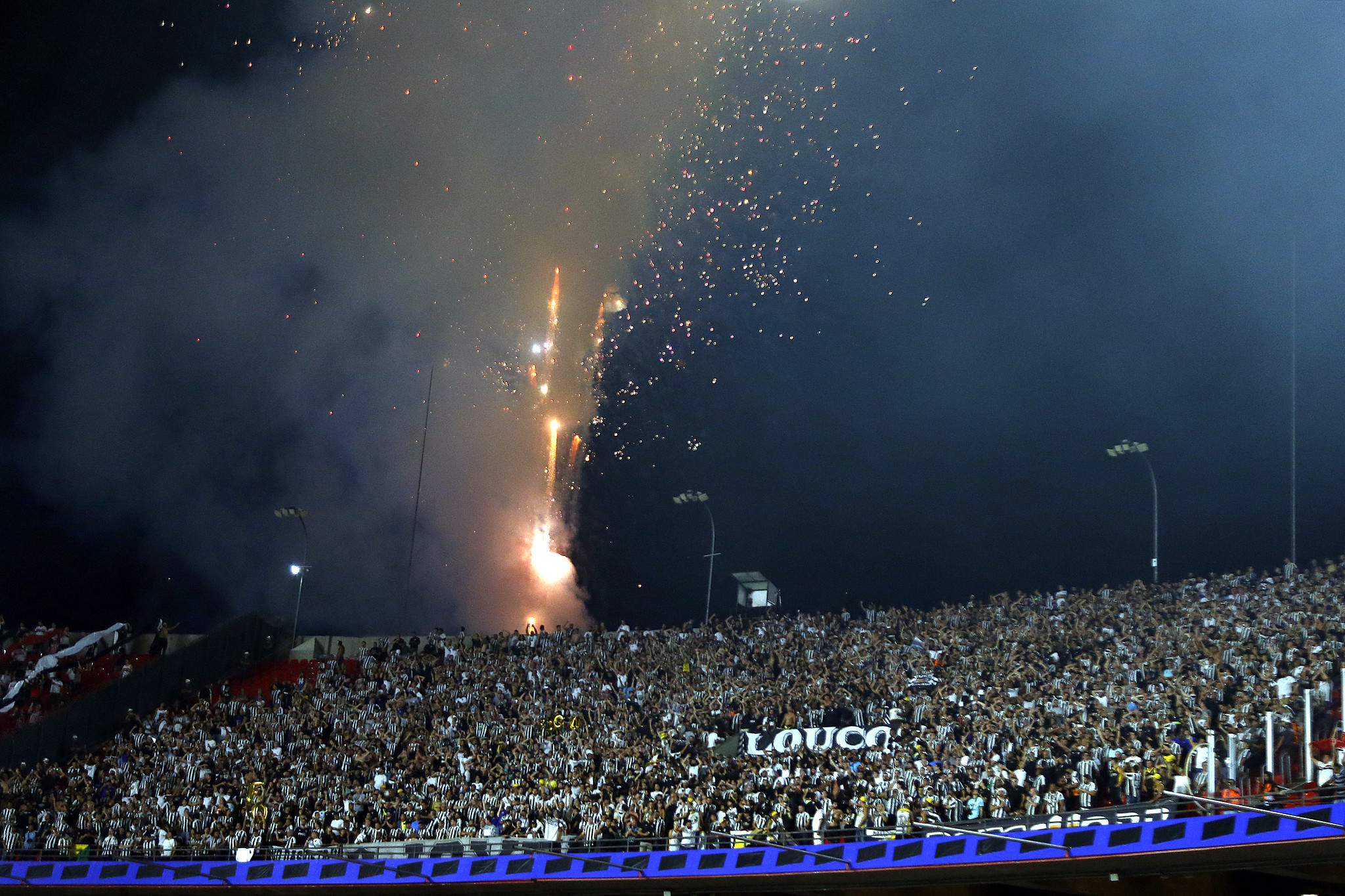 Torcida do Botafogo contra o São Paulo. (Foto:Foto: Vitor Silva/Botafogo)