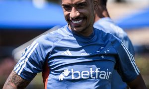 Matheus Pereira retorna aos treinamentos. (Foto: Gustavo Aleixo/Cruzeiro)