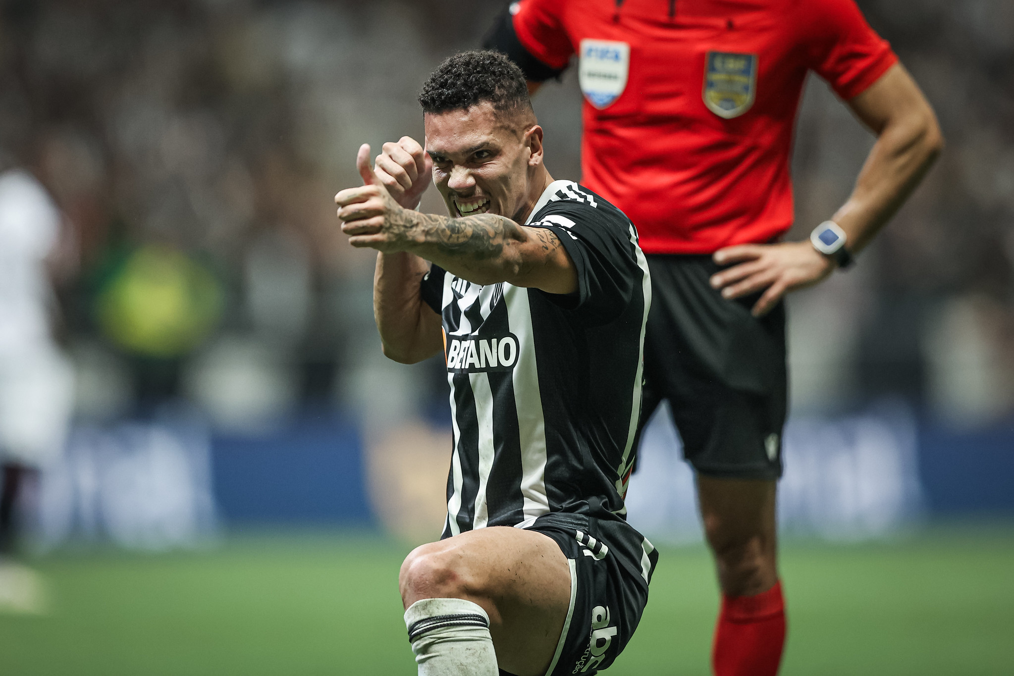 Paulinho marca um dos gols do Atlético em cima do Vasco. Foto: Pedro Souza/Atlético-MG