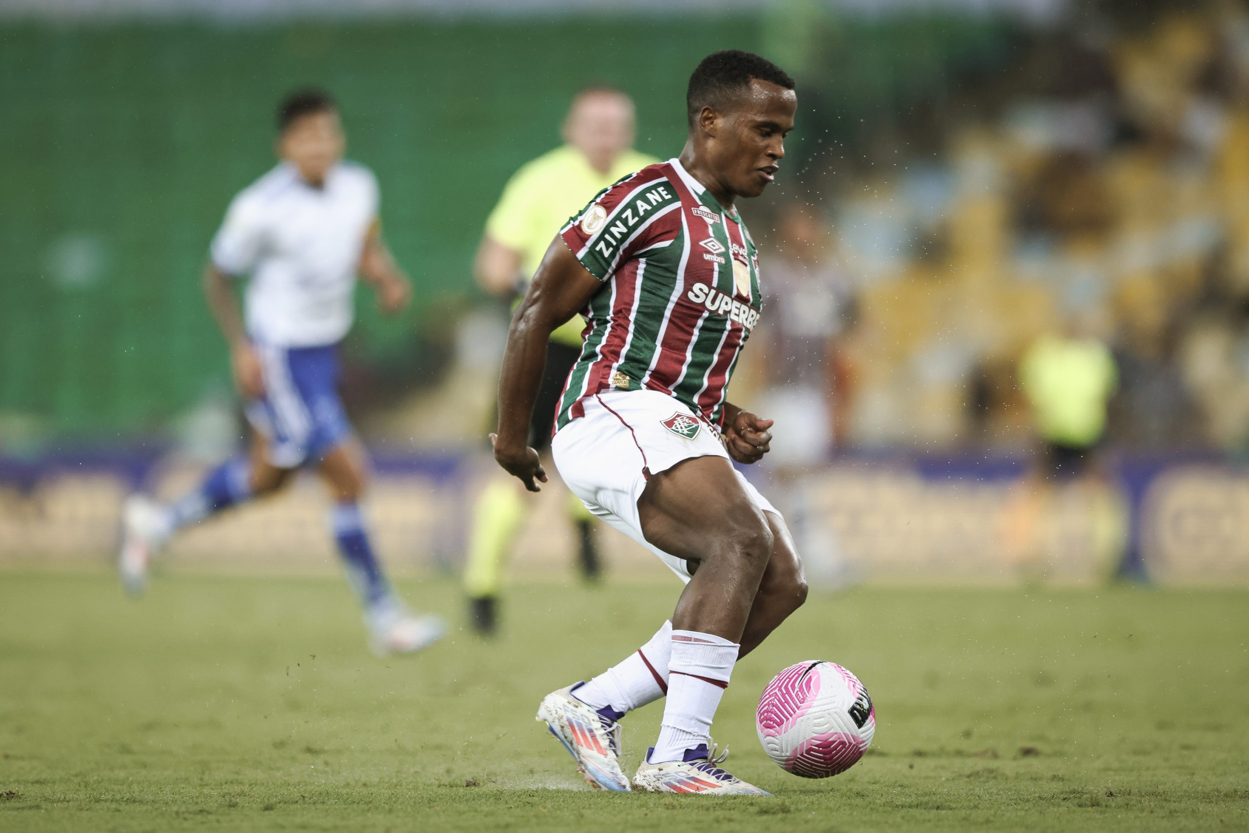 Jhon Arias pode acabar ficando de fora do Fla-Flu. - Foto: Marcelo Gonçalves/Fluminense F.C