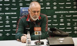 Mano Menezes em entrevista coletiva pós Fluminense x Cruzeiro. - Foto: Marcelo Gonçalves/Fluminense F.C