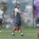 O treinador Gabriel Milito, no entanto, terá que ser criativo na montagem do time que enfrentará o Laion. Foto: Pedro Souza | Atlético-MG