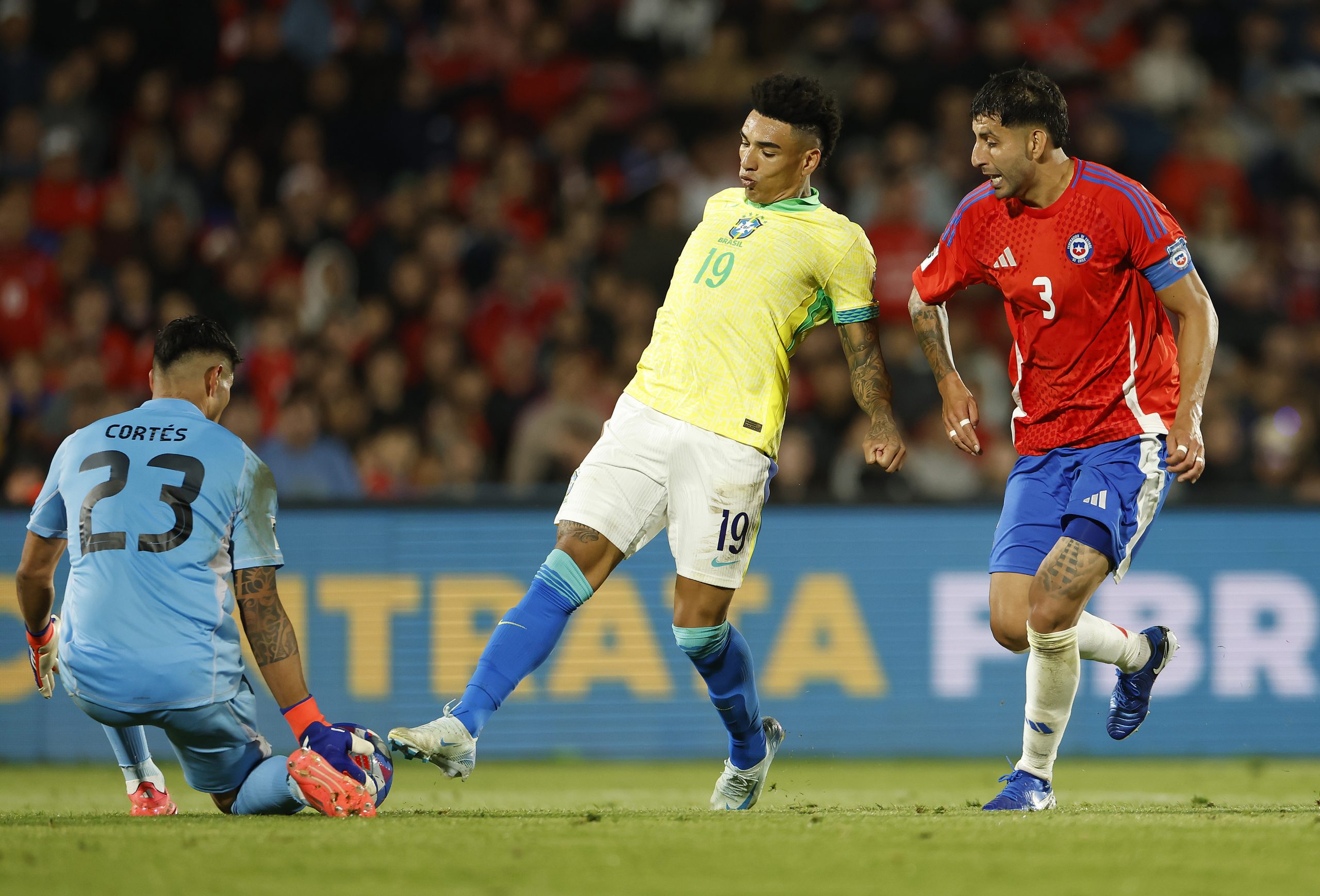 Igor Jesus contra o Chile (Foto: Rafael Ribeiro/CBF)