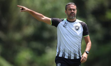 Técnico Artur Jorge no treino no Botafogo (Foto: Vítor Silva/Botafogo)