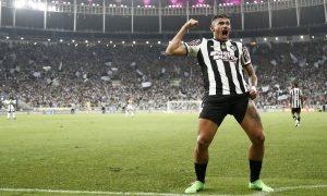 Tiquinho marca mas Botafogo só empata com Criciúma (Foto: Vítor Silva/Botafogo)