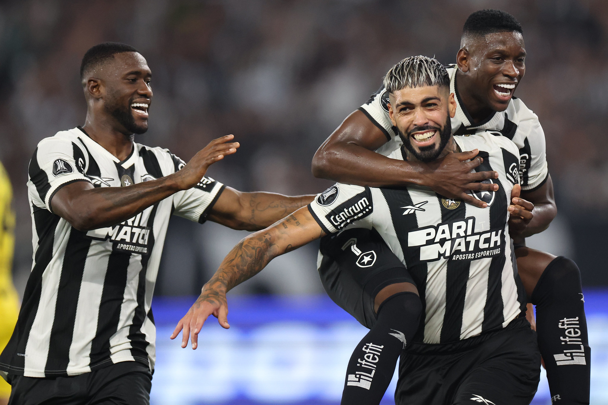 Botafogo vence Peñarol por 5 a 0 e encaminha ida para final (Foto: Vitor Silva/Botafogo)