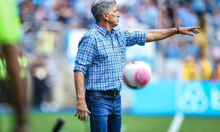 Renato valoriza vitória do Grêmio e diz entender vaias da torcida: 'coisa normal do futebol' (FOTO: LUCAS UEBEL/GRÊMIO FBPA)