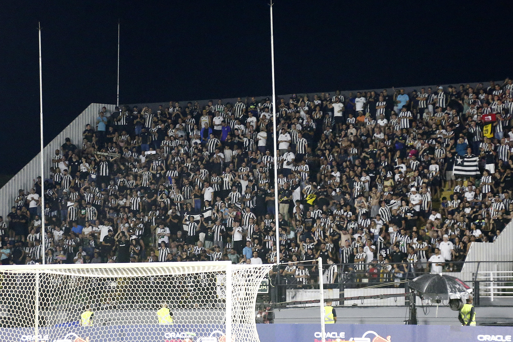 Torcida visitante do Botafogo. (Foto: Vitor Silva/Botafogo)