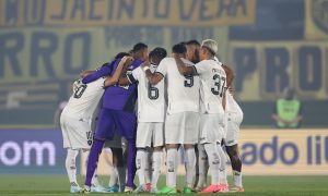 Time do Botafogo contra o Peñarol (Foto: Vítor Silva/Botafogo)