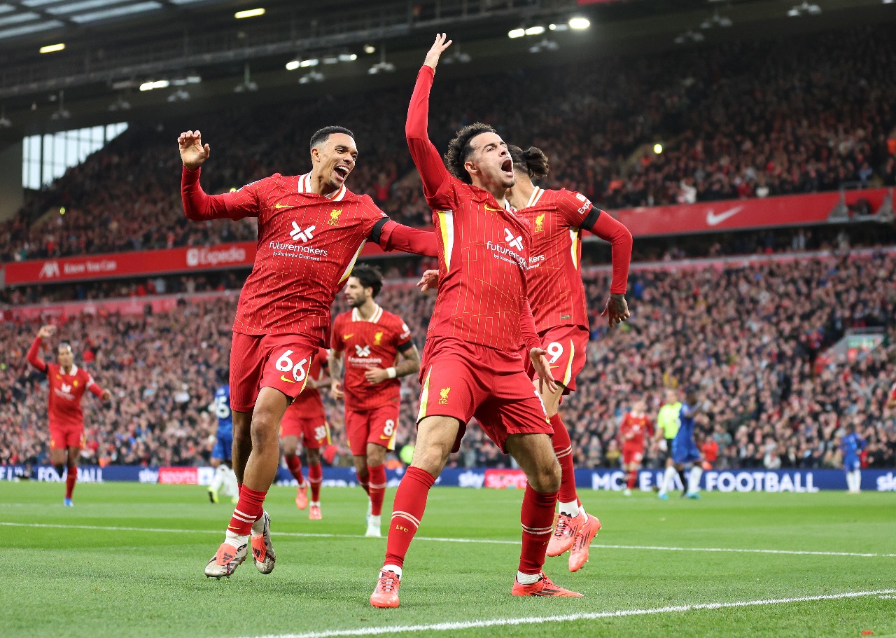 Comemoração do segundo do Liverpool. (Foto: Carl Recine/Getty Images)