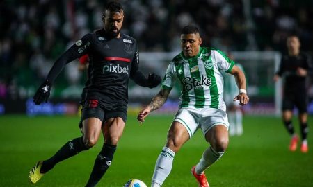 Flamengo e Juventude se enfrentam no Brasileirão (Foto: Fernando Alves/ECJ)