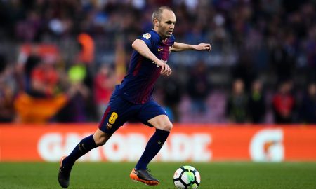 Iniesta pelo Barcelona. (Foto: David Ramos/Getty Images)