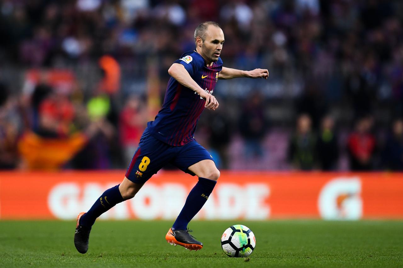 Iniesta pelo Barcelona. (Foto: David Ramos/Getty Images)