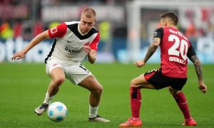 Leverkusen x Frankfurt. (Foto: Pau Barrena/Getty Images)