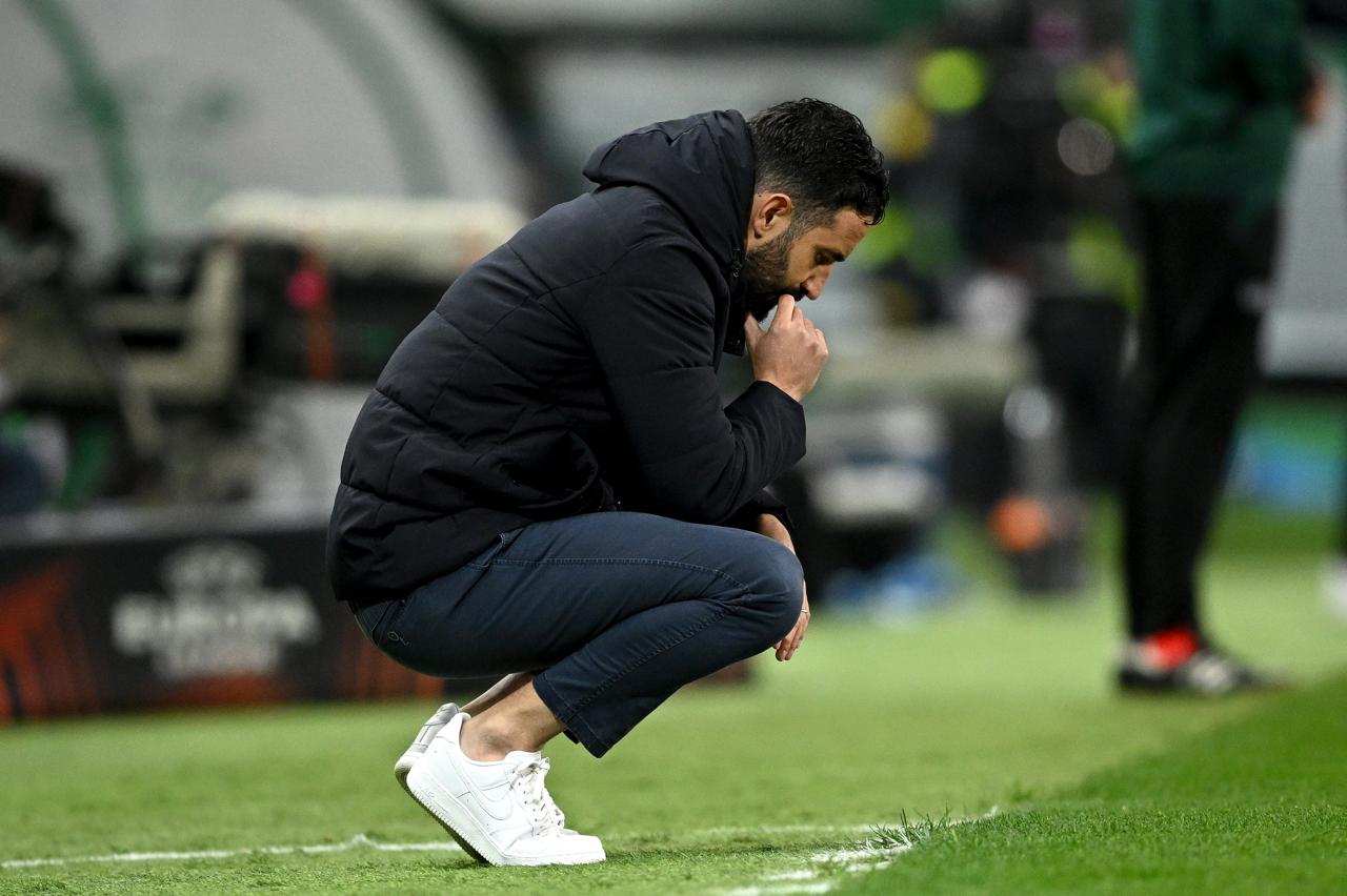 Rúben Amorim pensando. (Foto: Octavio Passos/Getty Images)