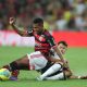 Alex Sandro no jogo em que o Flamengo venceu o Corinthians por 1 a 0 (Foto: Wagner Meier/Getty Images)