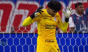 Nesta quinta-feira, o Corinthians notificou o Flamengo que comprará os direitos econômicos do goleiro Hugo Souza. O Timão pagará 800 mil euros por 50% dos direitos do goleiro (Foto: Rodrigo Coca/Agência Corinthians)