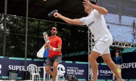 Daniel Schmitt de branco e Thales de vermelho (Foto: Ivan Storti/Sand Series São Paulo)