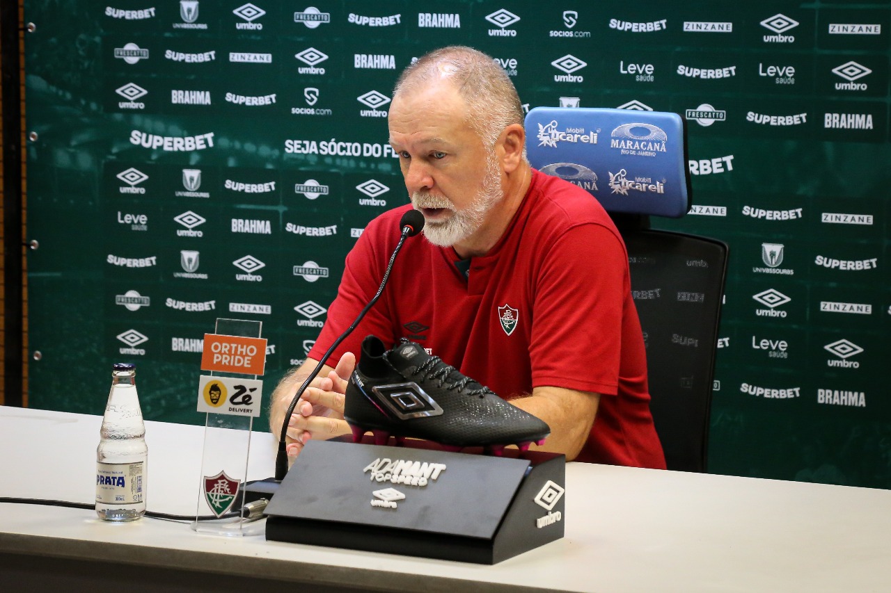 mano cedeu entrevista coletiva e falou sobre aproveitamento FOTO: MARCELO GONÇALVES/ FLUMINENSE F.C.