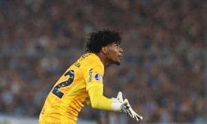 O Corinthians perdeu a partida de volta da semifinal da Copa Sul-Americana por 2 a 1 e está eliminado da competição. Hugo Souza e Romero lamentam a eliminação. (Photo by Daniel Jayo/Getty Images)