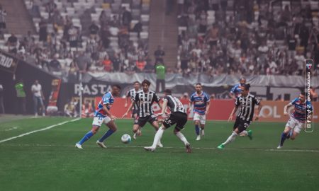 Fortaleza e Atlético Mineiro em ação na Arena MRV. (Foto: Felipe Cruz/FEC)