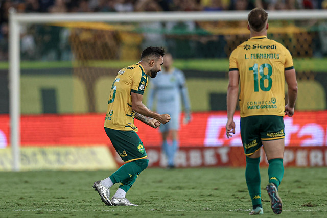 Dourado ainda pode se manter na Série A (Foto: Asscom Dourado)