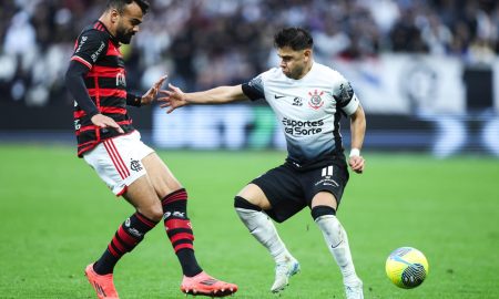 Corinthians não consegue vencer o Flamengo na partida de volta da Copa do Brasl, e não avança para a final da competição. (Photo by Alexandre Schneider/Getty Images)