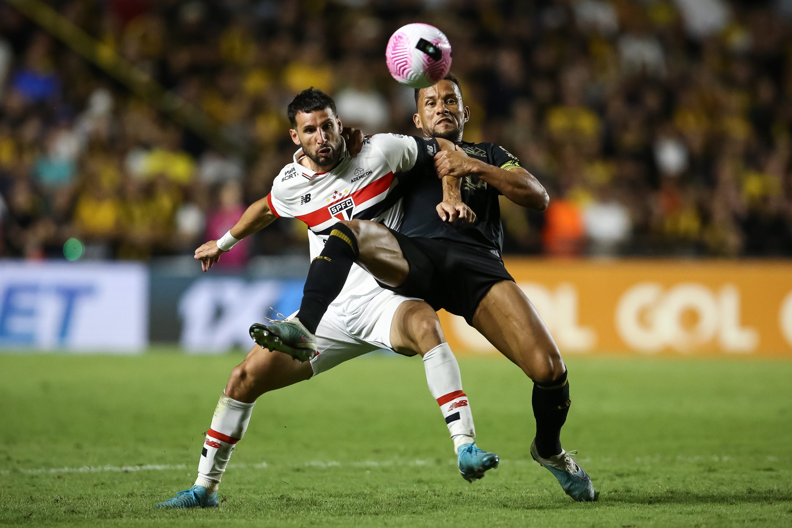 Criciúma e São Paulo ficaram no empate (Foto: Pedro H. Tesch/Getty Images)