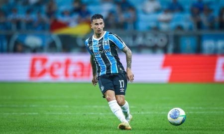 Dodi em ação pelo Grêmio (Foto: Lucas Uebel/Grêmio)