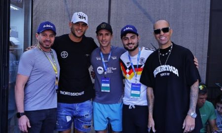 Diego Tardelli e Rafael Moura acompanham finais (Foto: Marcos Luciani)