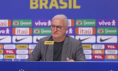 Dorival Júnior durante coletiva. (FOTO: RAFAEL RIBEIRO/CBF)